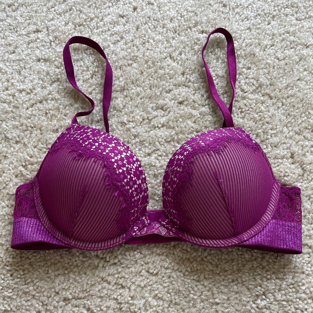Pink Victoria's Secret Bombshell Bra 32B